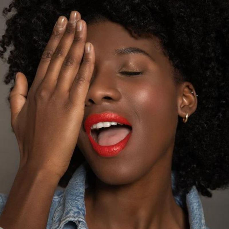 Andreia Kissproof by Bru - Batom Líquido Cobertura Total 15 Magnetic 9ml - Image 4